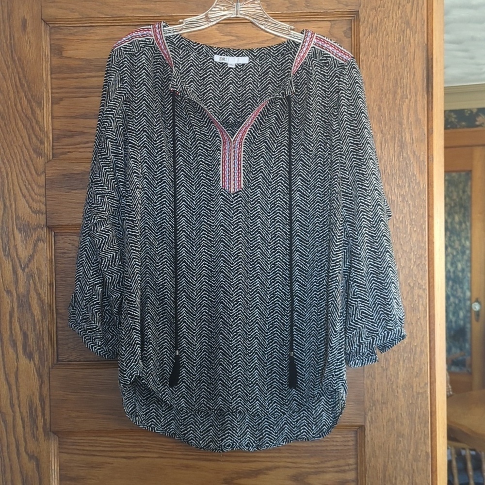 DR2 Abstract Print Pattern V Neck Polyester Blouse Size M